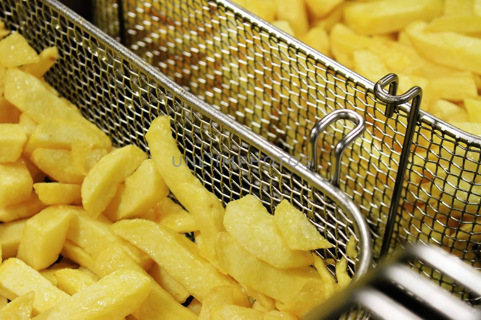 deep frying chips by neil_langan