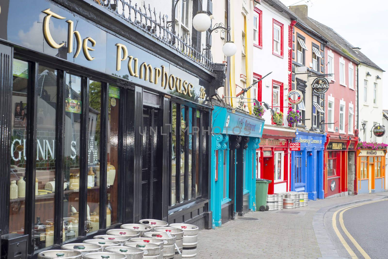 irish pubs and retaurant fronts by morrbyte