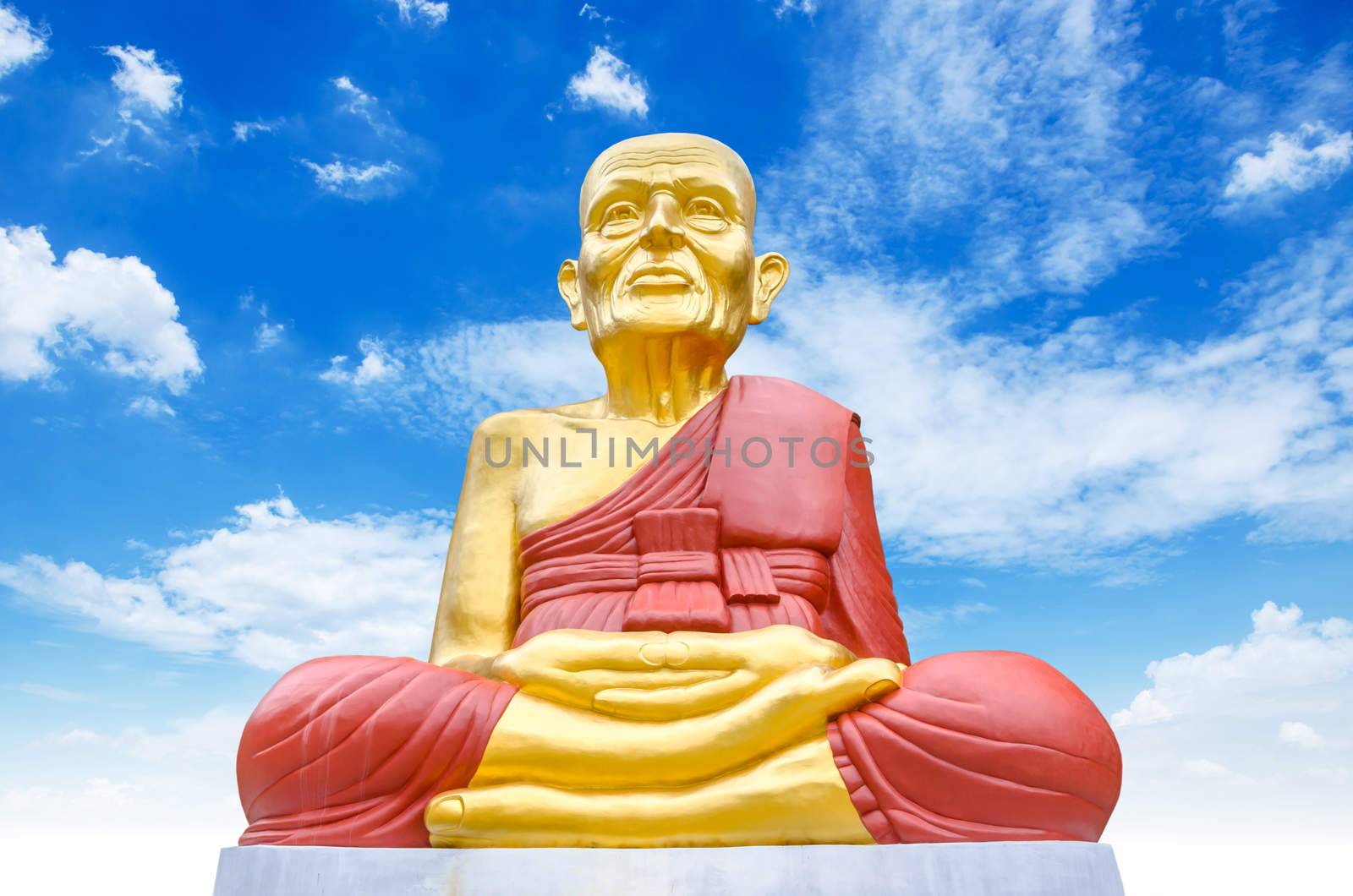 Big Buddha statue. by Gamjai