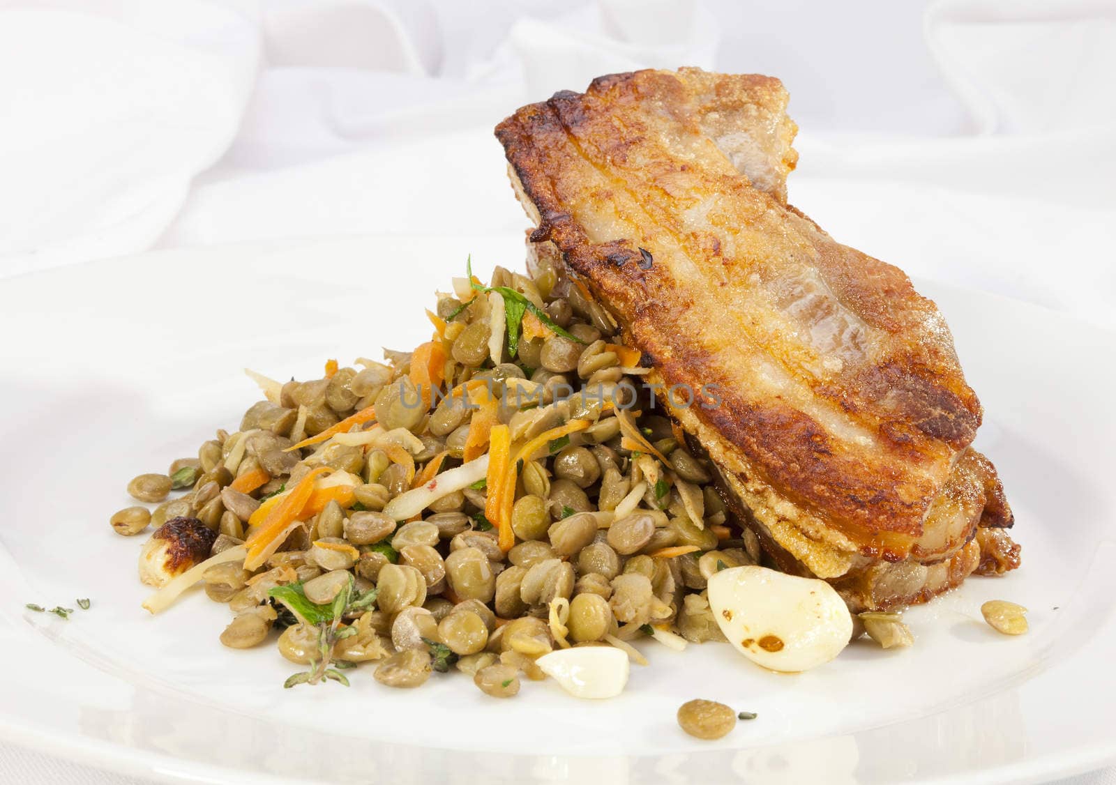 Baked Pork Belly with lentil by hanusst