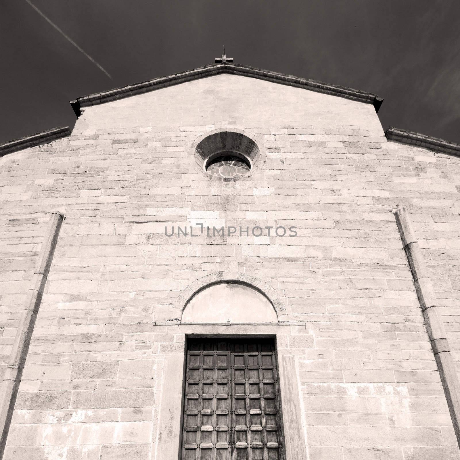 travel old architecture in italy europe milan religion       and by lkpro