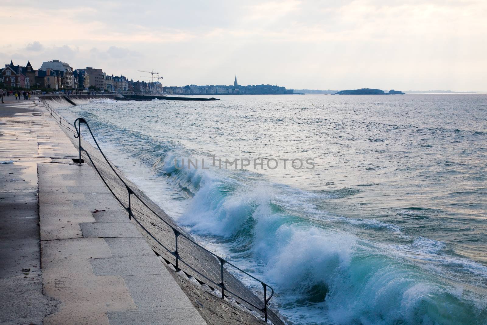 Blue wave at Saint-Malo, view from Rochebonne