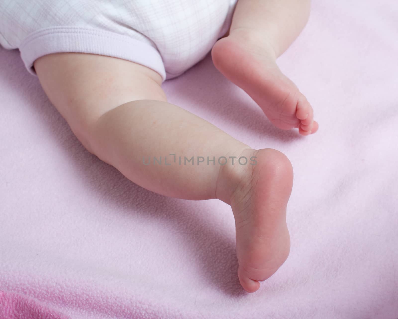 Away she moves trying to crawl away