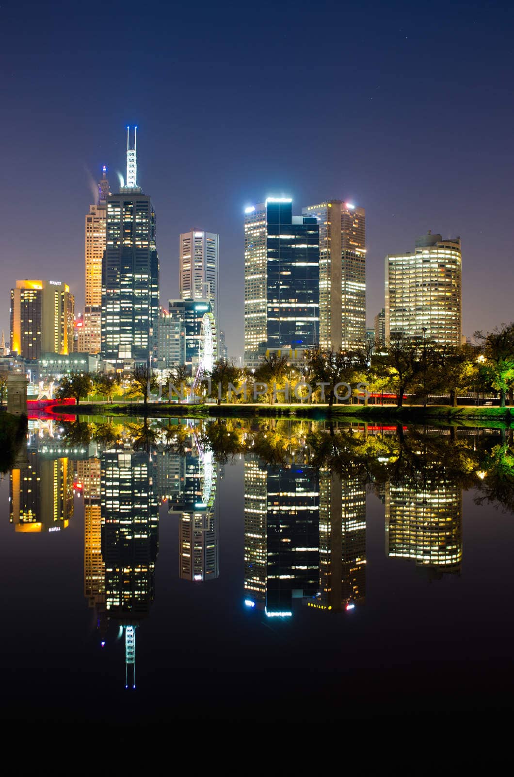 Perfect Reflection - Melbourne City Skyline by mroz