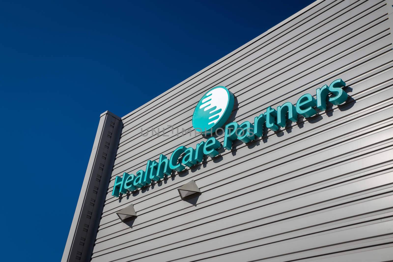LOS ANGELES, CA/USA - NOVEMBER 22, 2015: HealthCare Partners exterior and logo. HealthCare Partners manages and operates medical groups and affiliated physician networks.