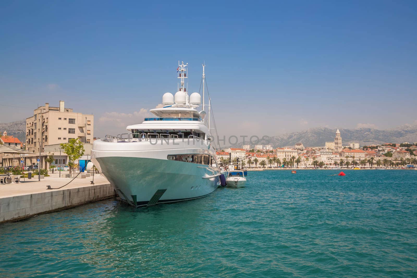 Large yacht at the pier by Sid10