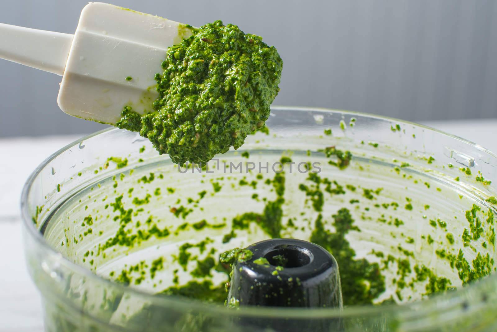 Fresh Raw pesto spinache seeds oil garlic