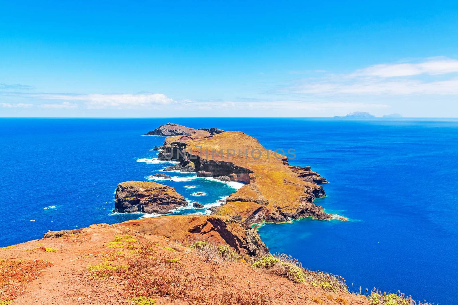Island Ilheu da Cevada / do Farol - the most easterly point on Madeira - view from Ponta do Furado