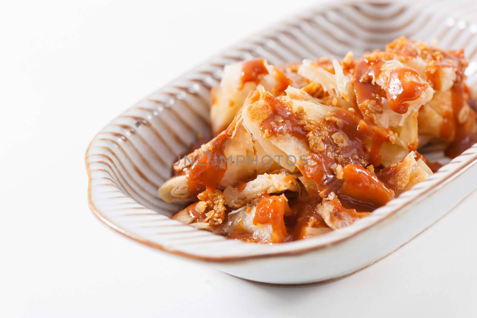 Roti with Thai tea sauce, Modern dessert adapt from Indian food