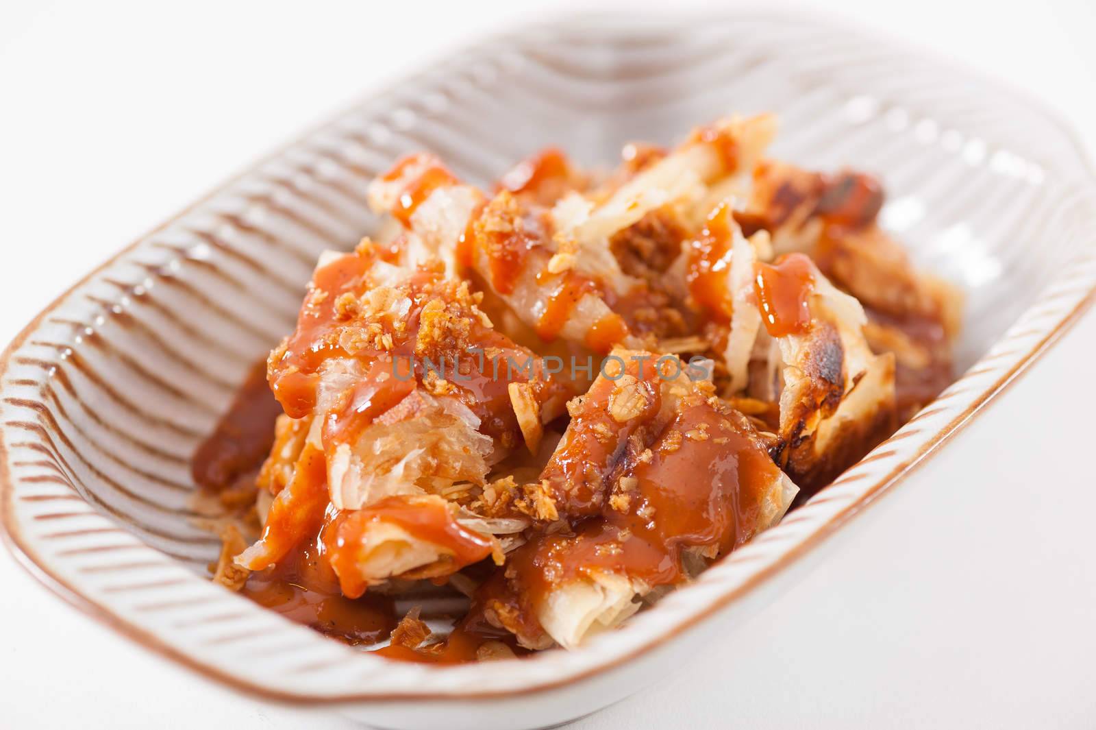 Roti with Thai tea sauce, Modern dessert adapt from Indian food
