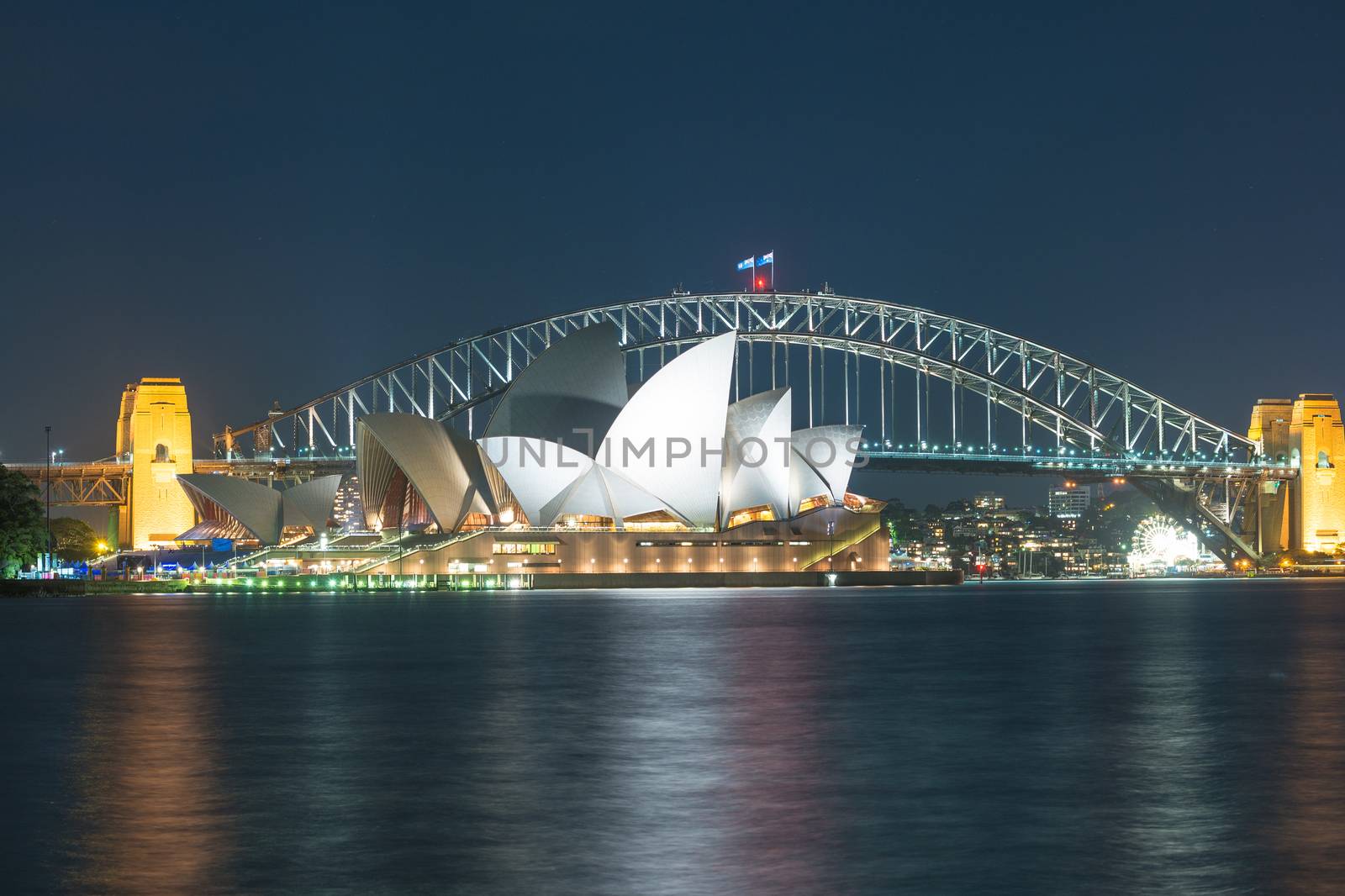 Sydney Harbour Bridge at night by jovannig