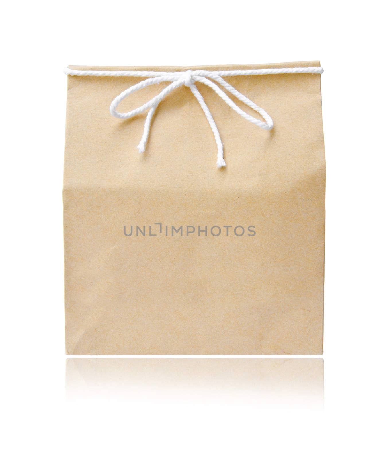 recycle brown paper bag on white background