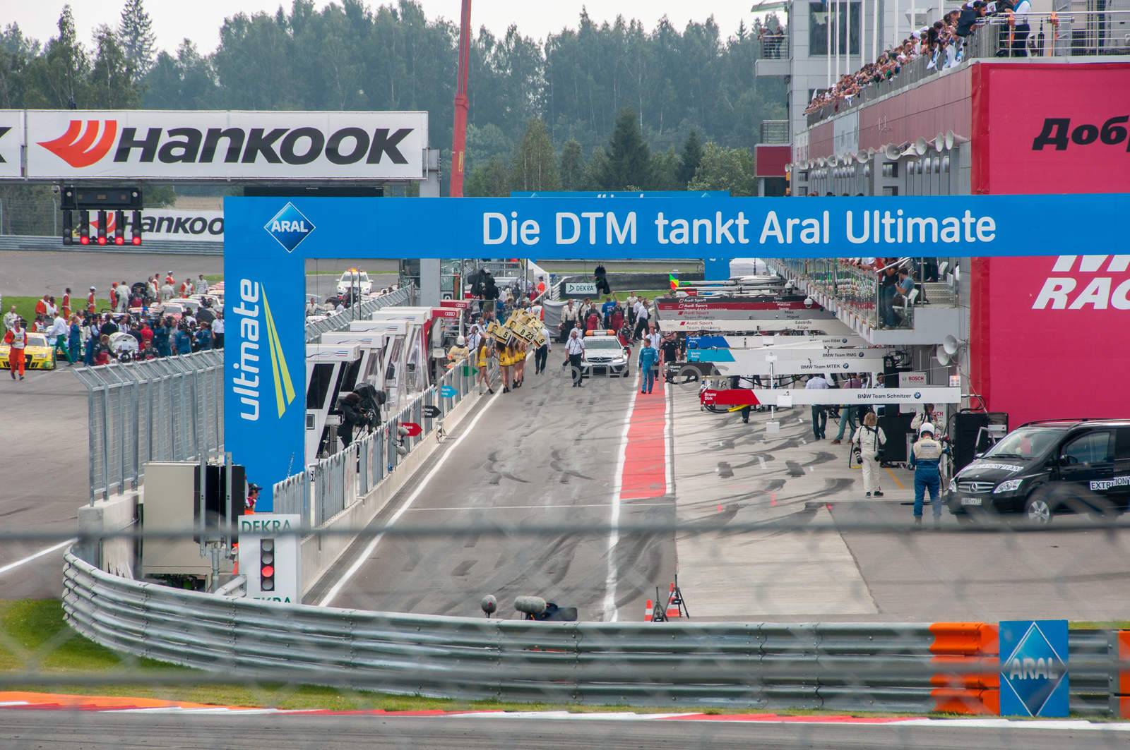 DTM (Deutsche Tourenwagen Meisterschaft) on MRW (Moscow RaceWay), Moscow, Russia, 2013-08-04 by vlaru