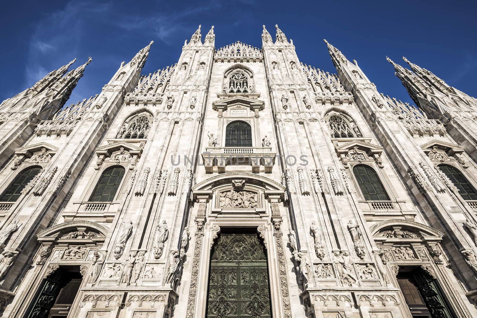 Duomo facade by vwalakte