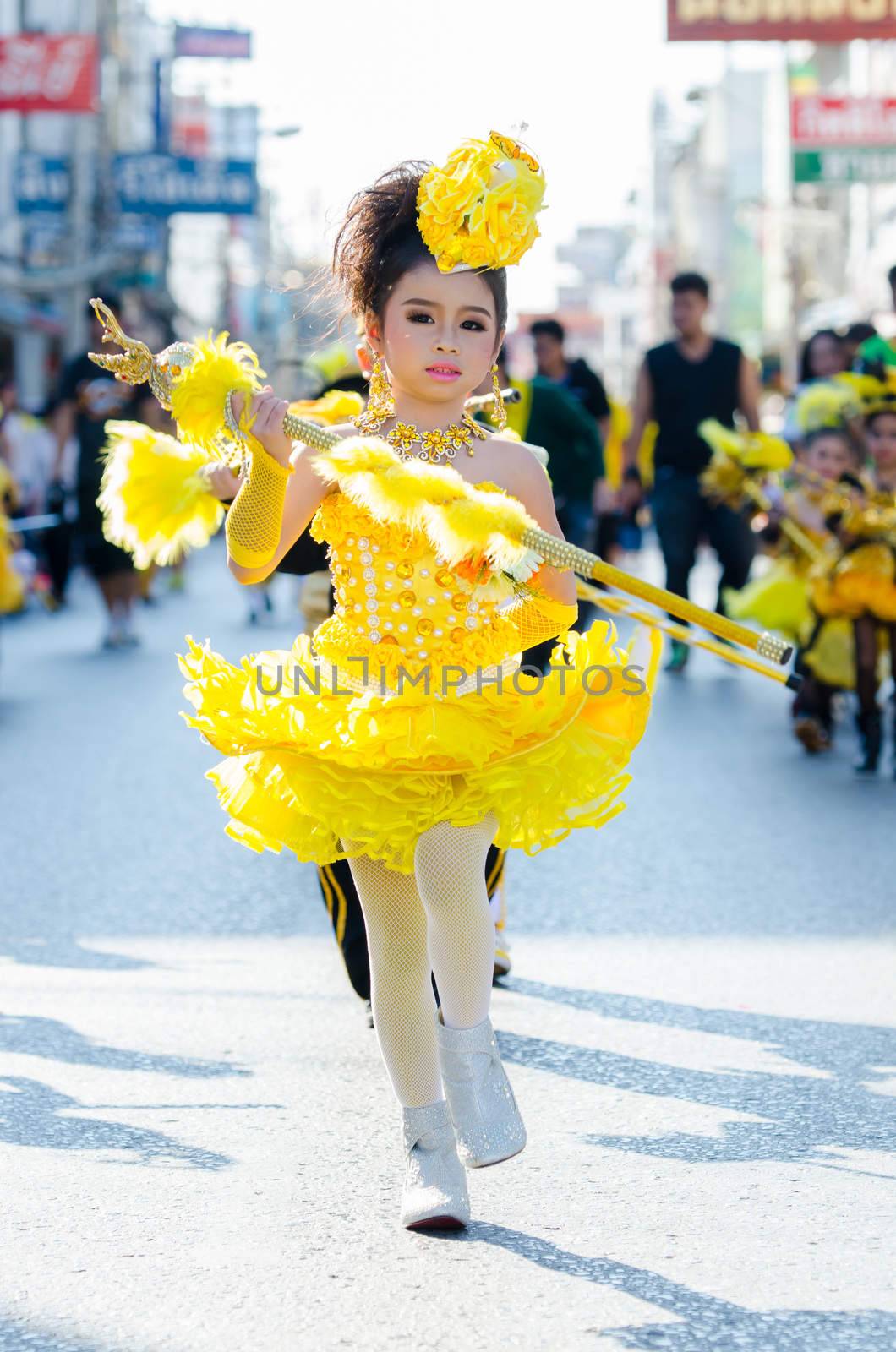 SINGBURI - NOVEMBER 27 : Parade for sporting day of The Anuban Singburi School on November 27, 2015 at Singburi, Thailand.