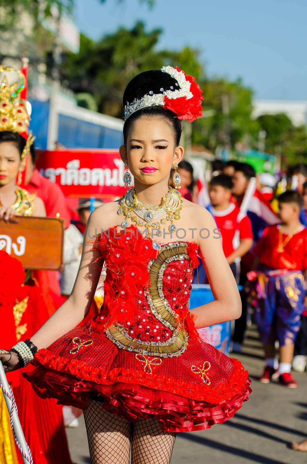 SINGBURI - NOVEMBER 27 : Parade for sporting day of The Anuban Singburi School on November 27, 2015 at Singburi, Thailand.