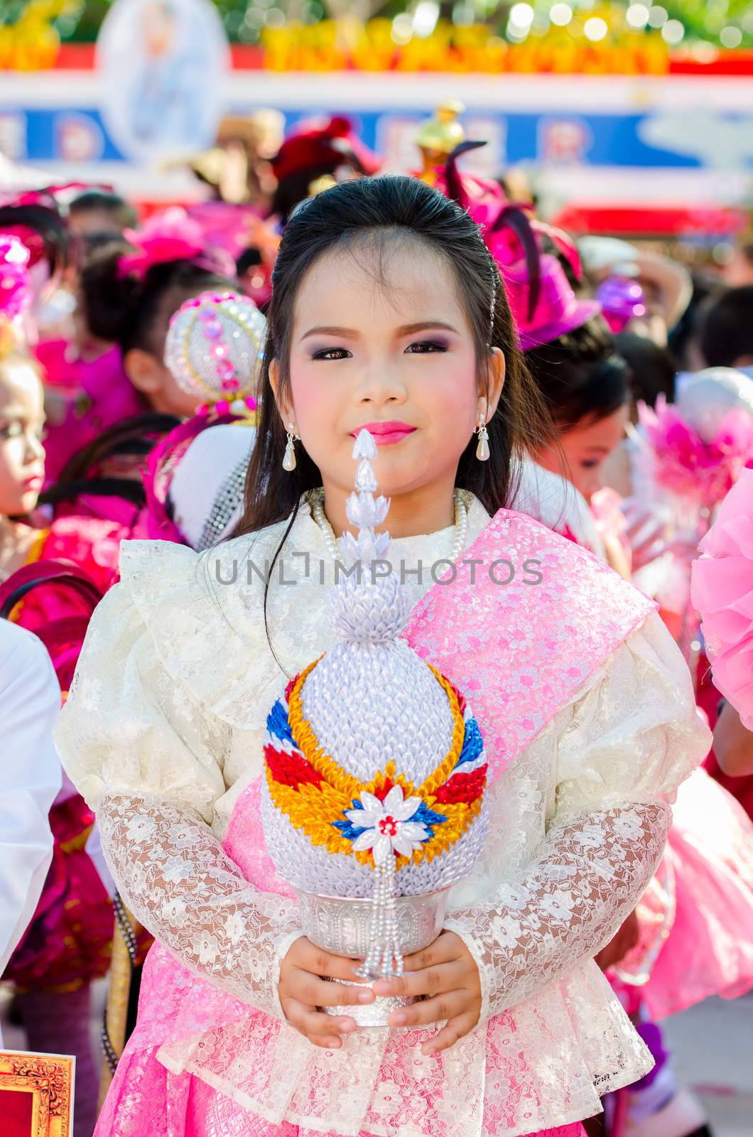 SINGBURI - NOVEMBER 27 : Parade for sporting day of The Anuban Singburi School on November 27, 2015 at Singburi, Thailand.