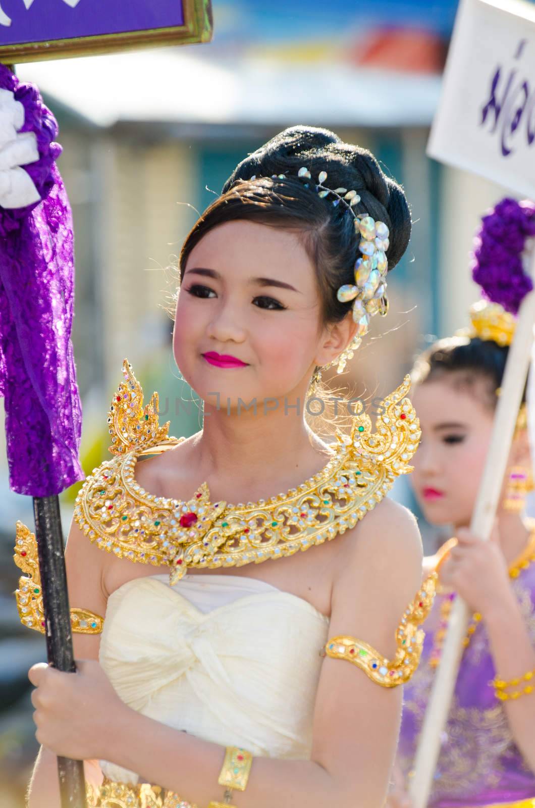 SINGBURI - NOVEMBER 27 : Parade for sporting day of The Anuban Singburi School on November 27, 2015 at Singburi, Thailand.