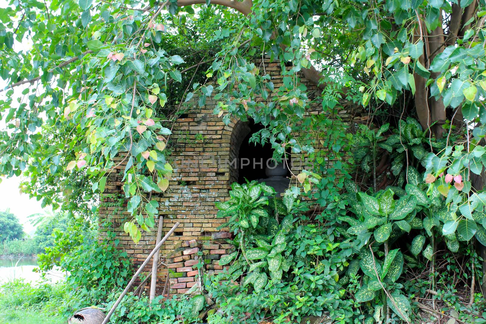 ancient tomb of a wealthy woman in feudal times, vietnam