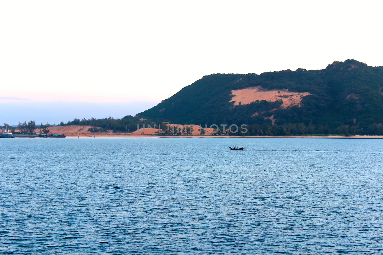 island in the sea