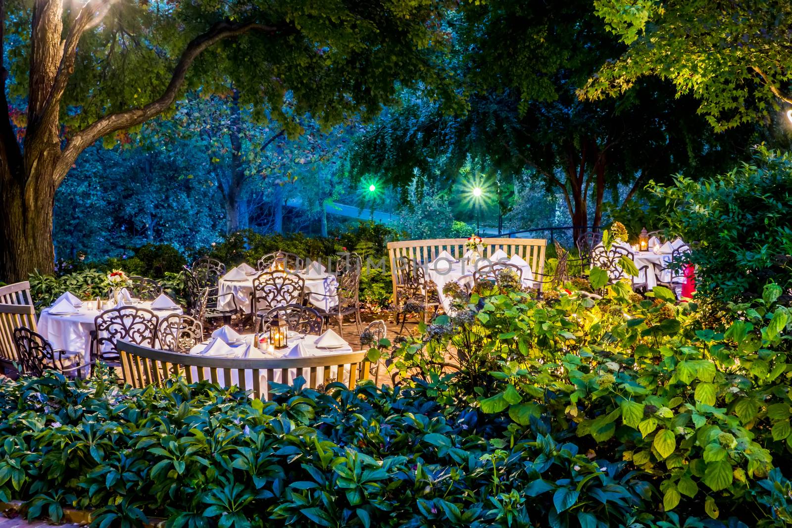 classic historic banquet and event home and backyard