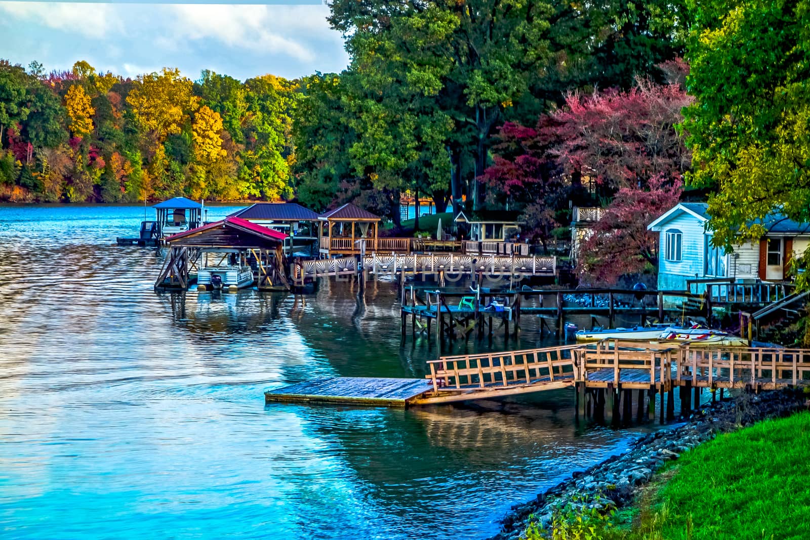 nature landscapes around lake wylie south carolina