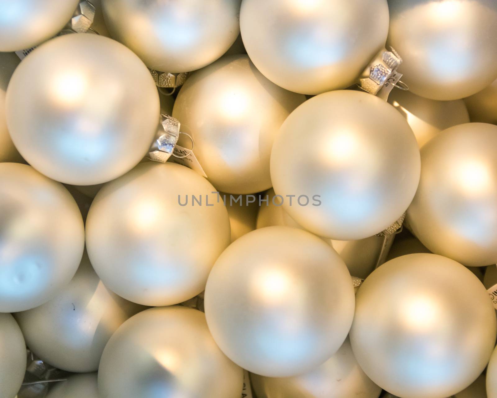Pearl color balls for christmas tree. by Isaac74