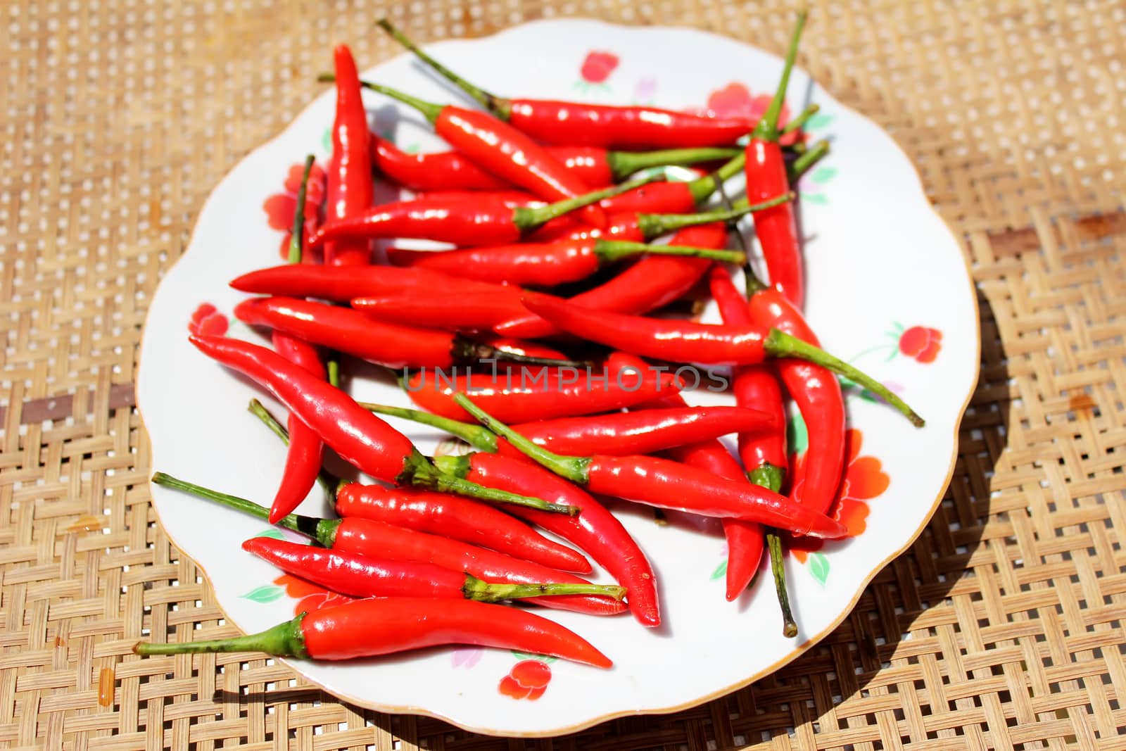 the chillis in the plate