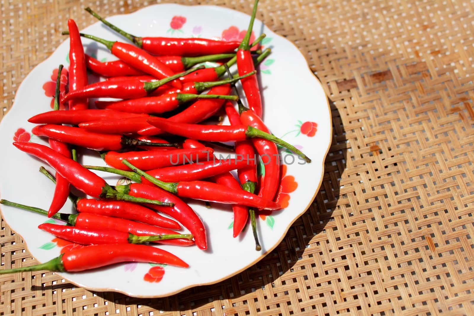 the chillis in the plate