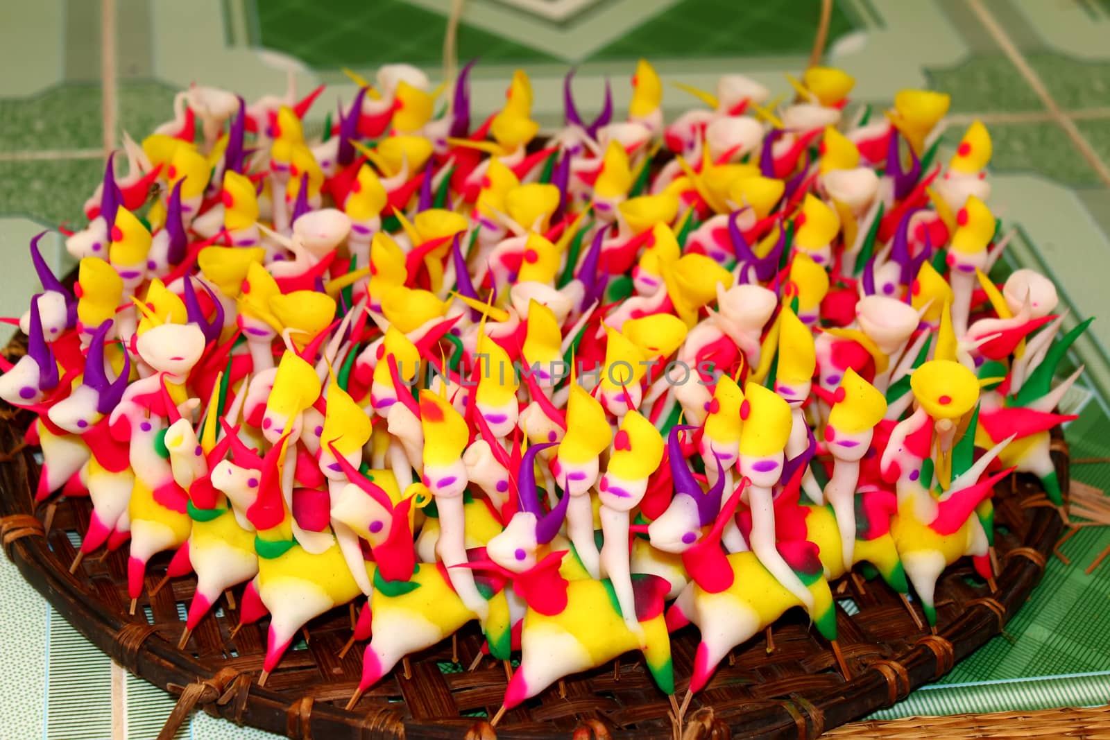 Tohe, the traditional toys in Vietnam made by colored rice powder