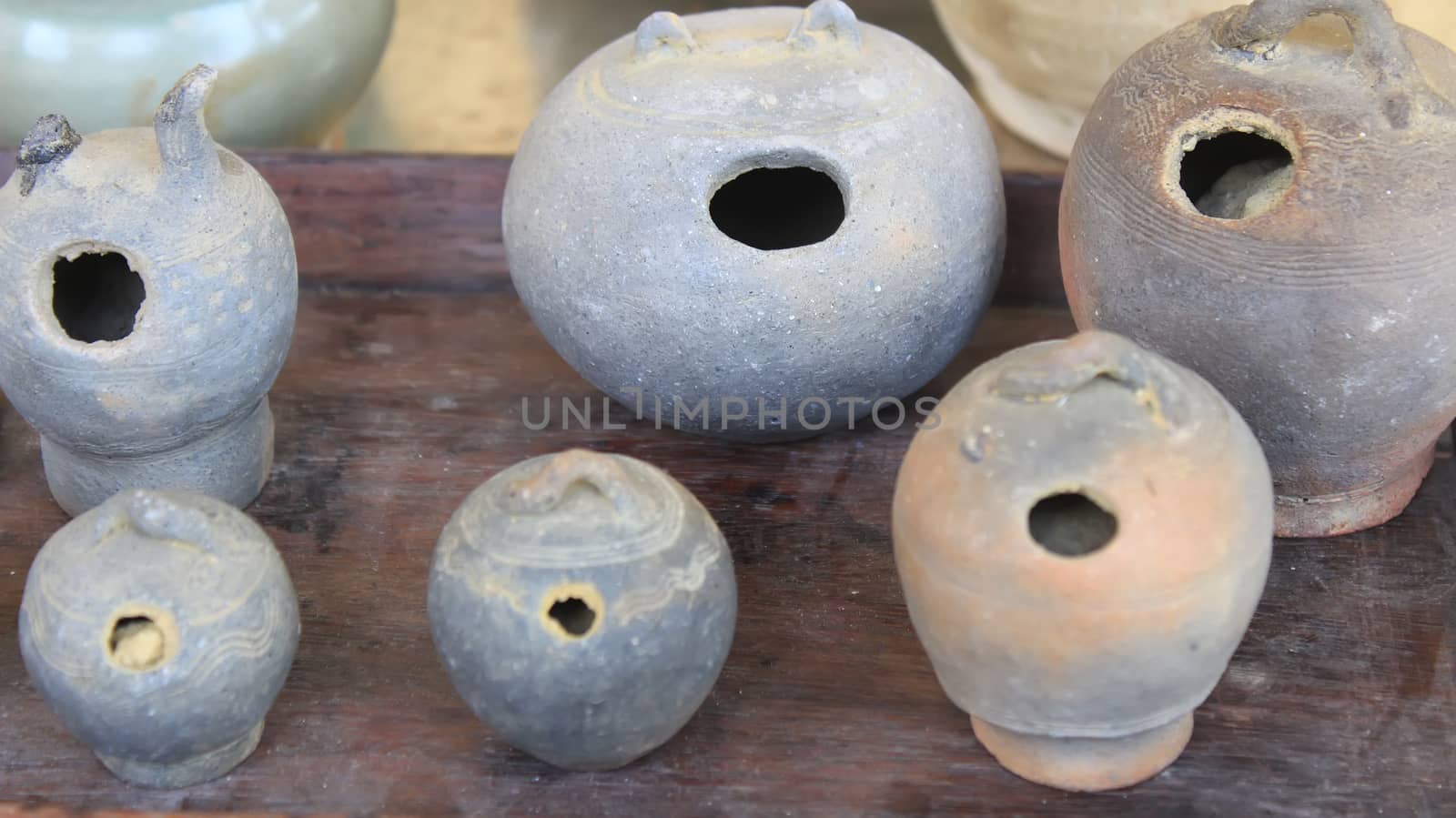 Ancient pottery by dinhngochung
