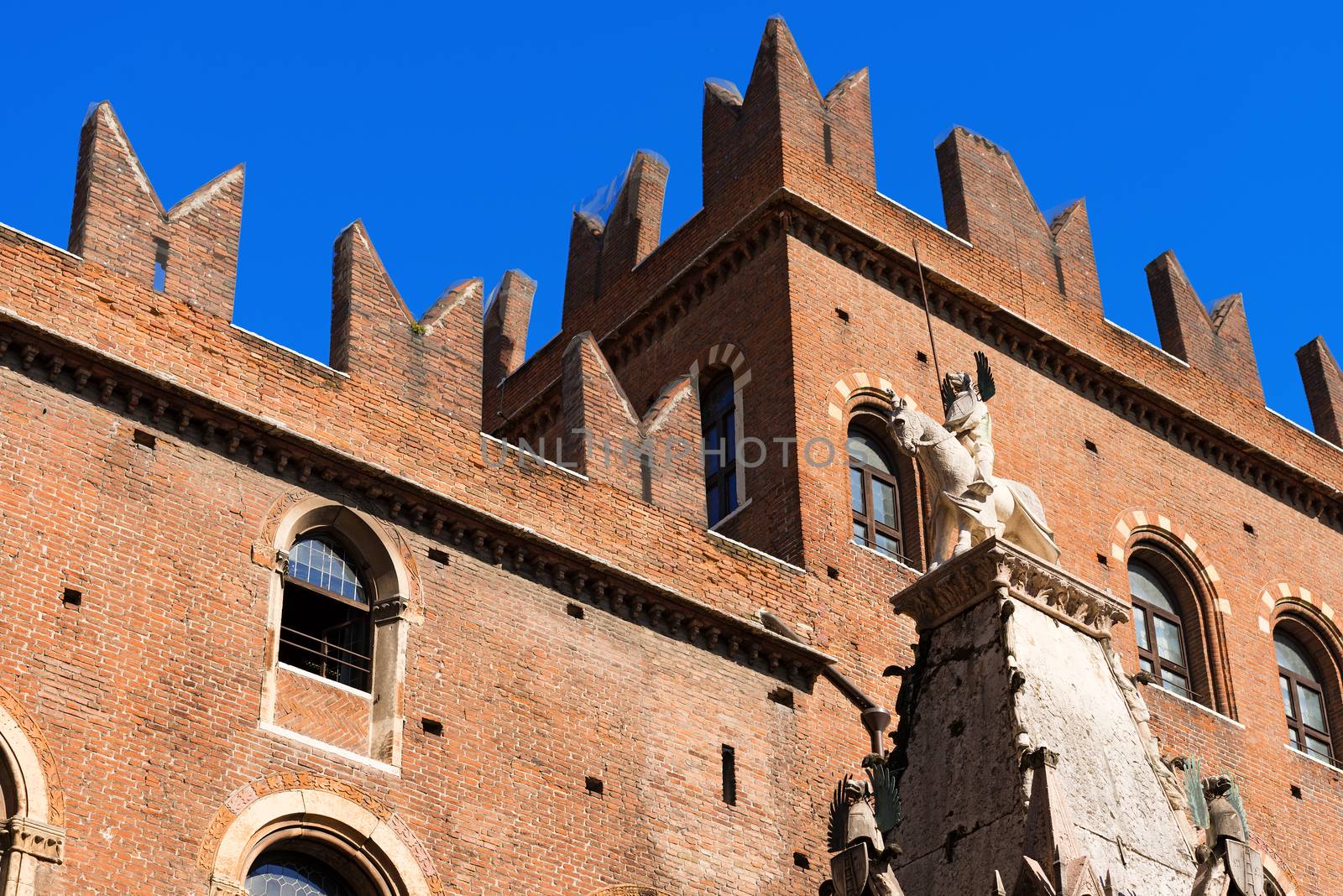 Arche Scaligere of Mastino II - Verona Italy by catalby