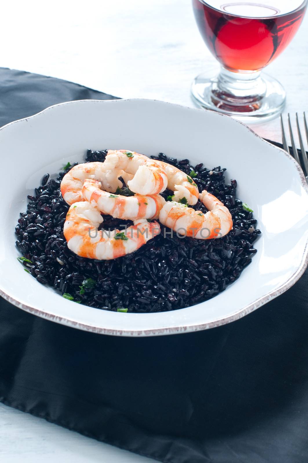 Black rice with prawns fresh by gringox