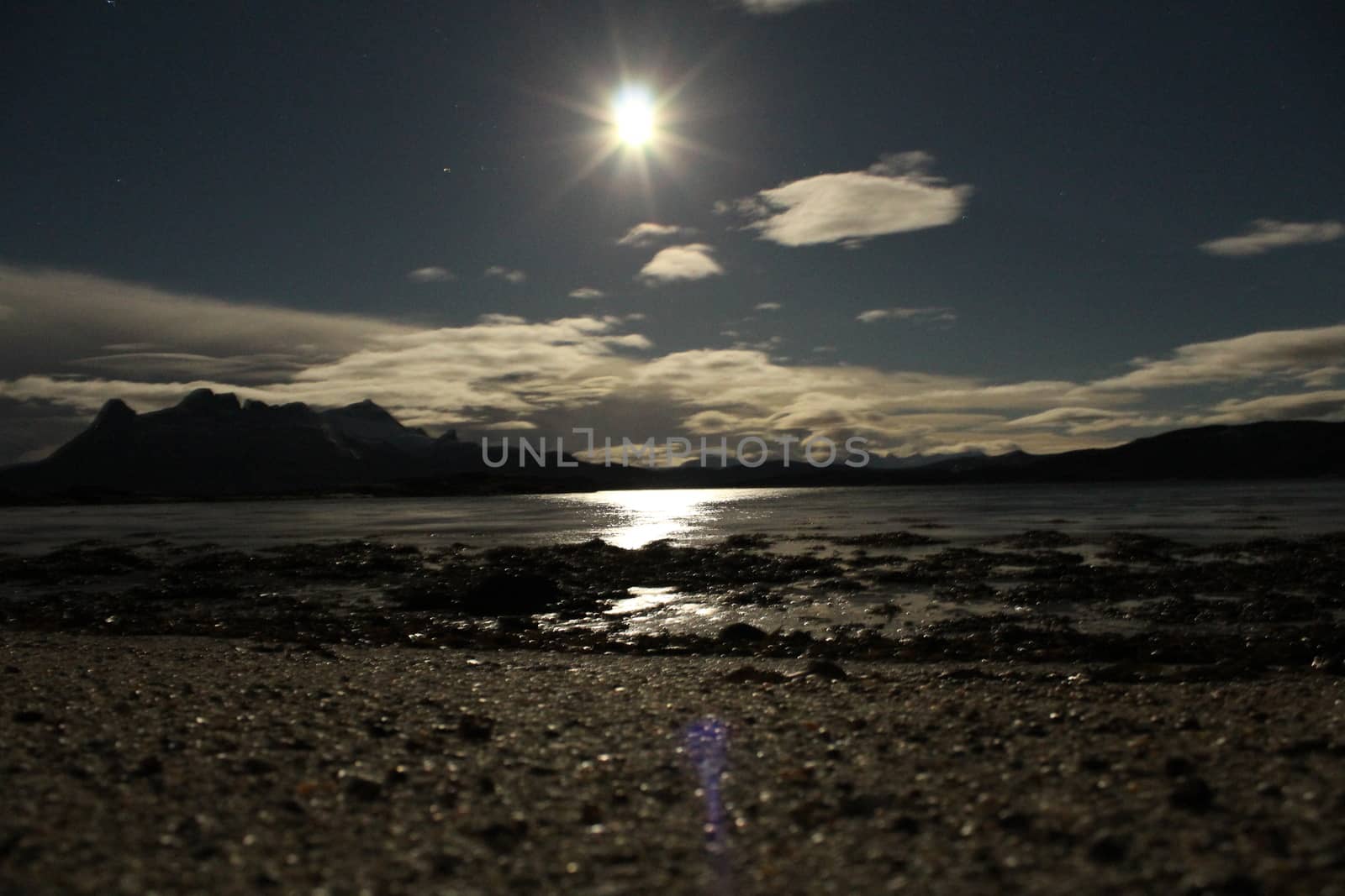 Midnight, moonlight, mountains, Hamarøy