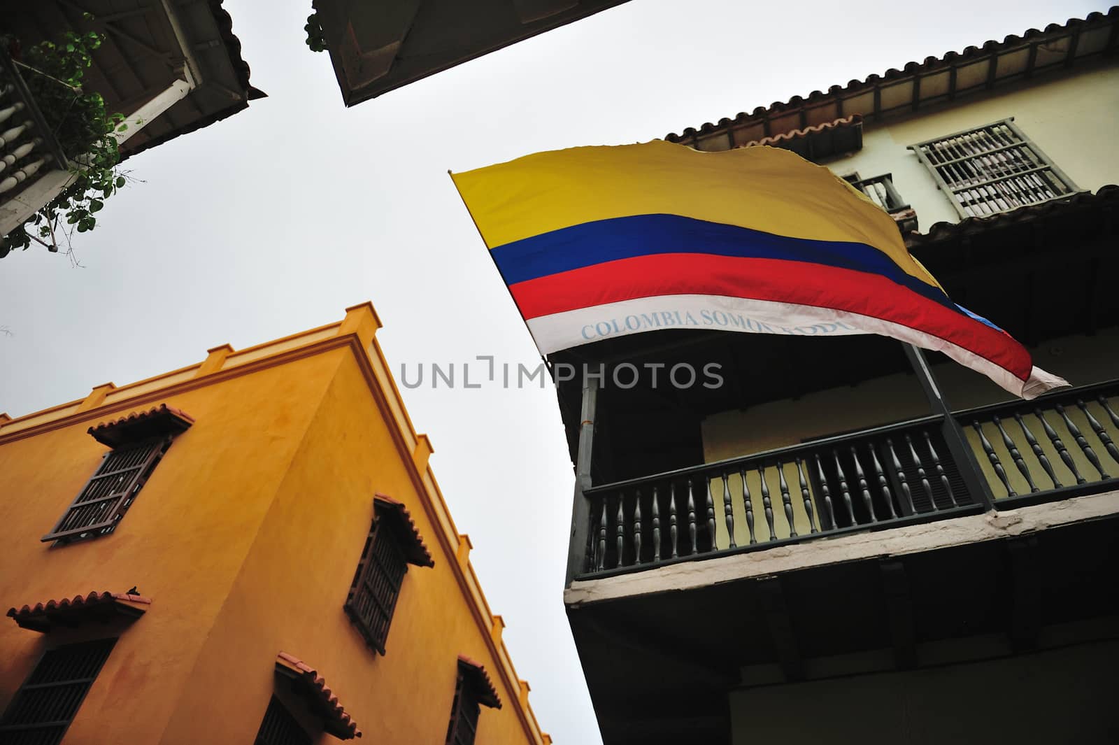 a big Colombia flag in balcony house