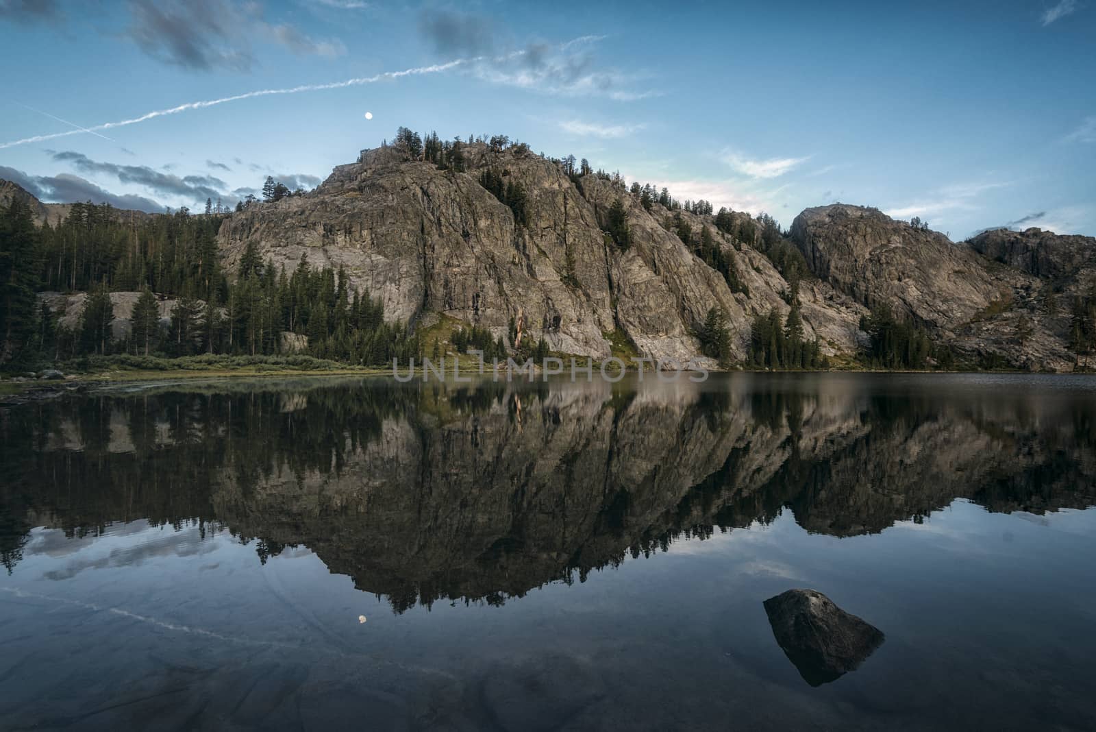 Mountain landscape in the Sierra Nevada mountains, California