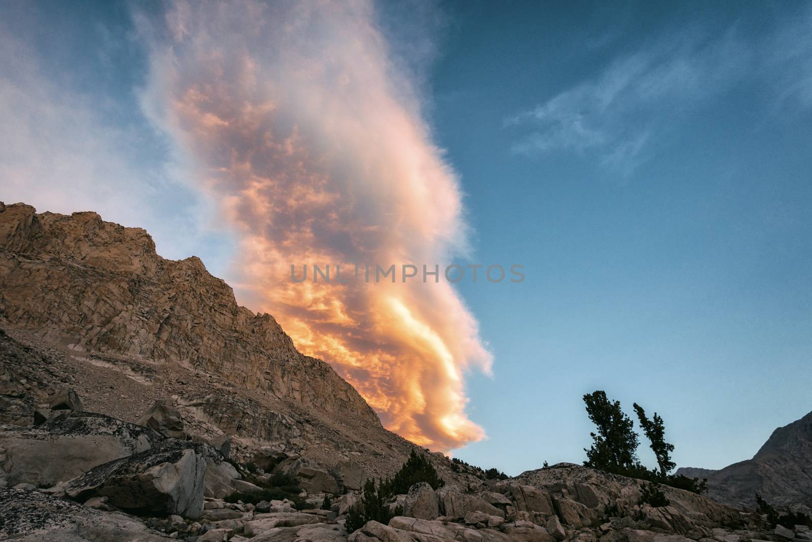 Mountain landscape in the Sierra Nevada mountains, California