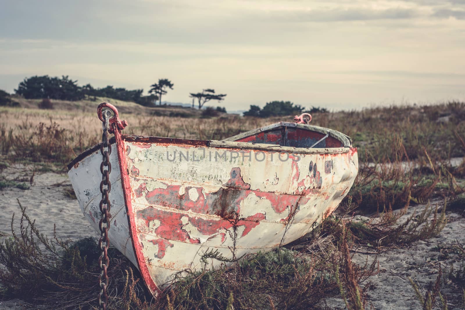 Old rowboat  by kargoo