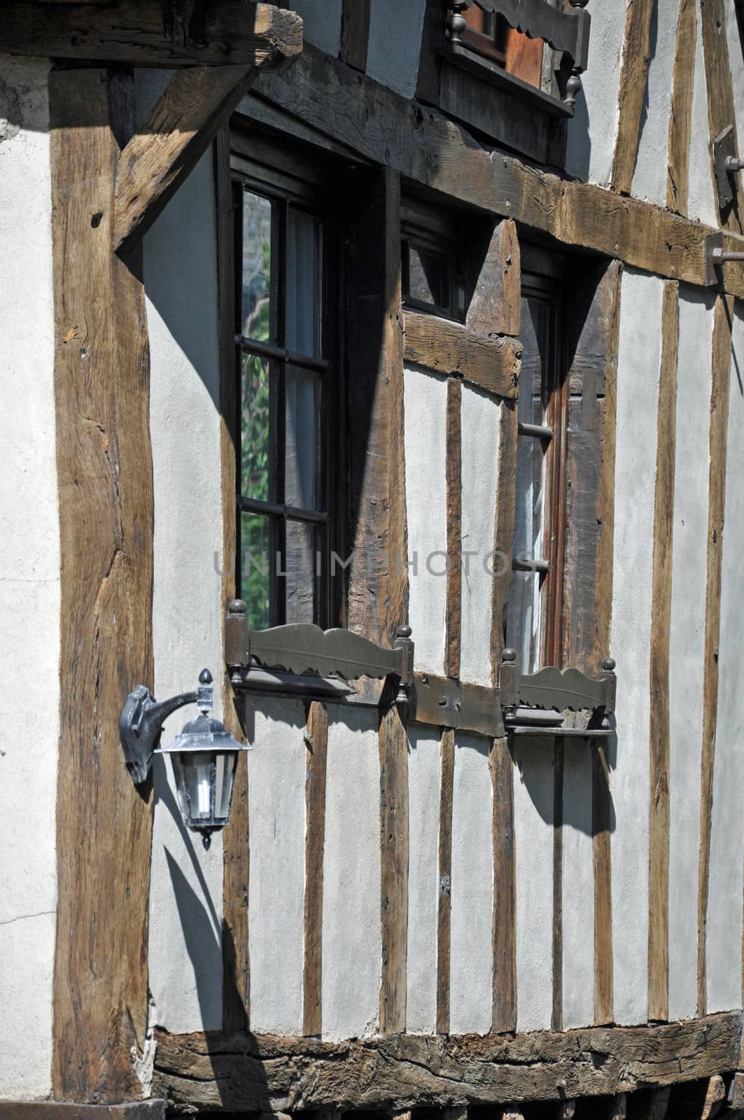 Half-timbered building in Dinan by dpe123