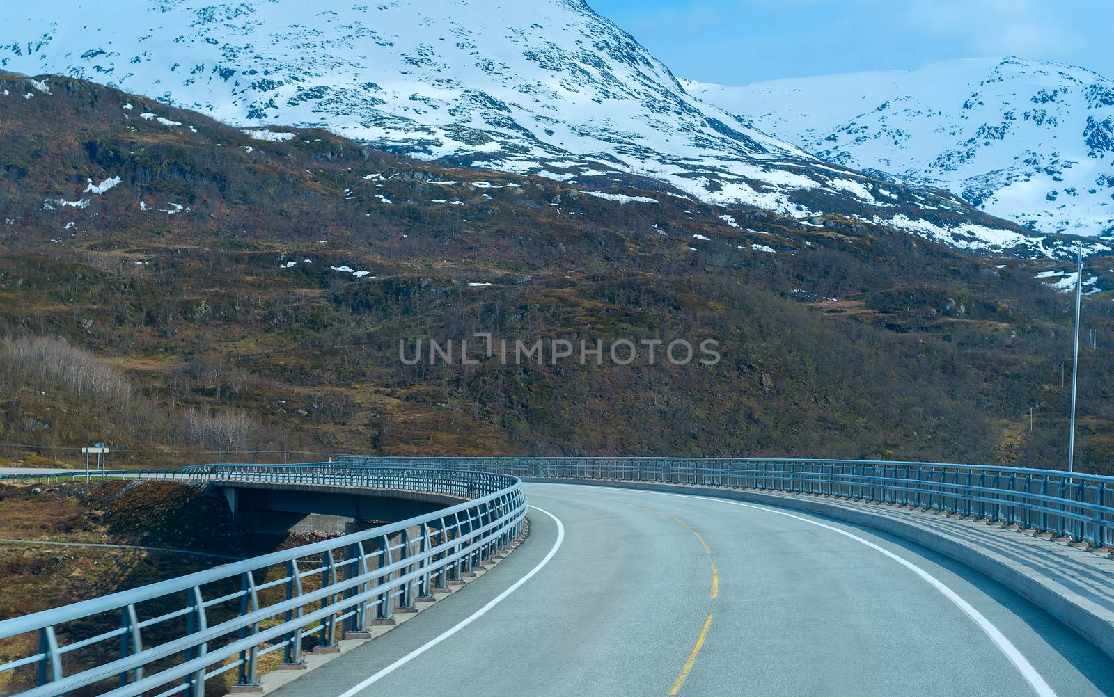 Bridge on the road in Norvegian mountains