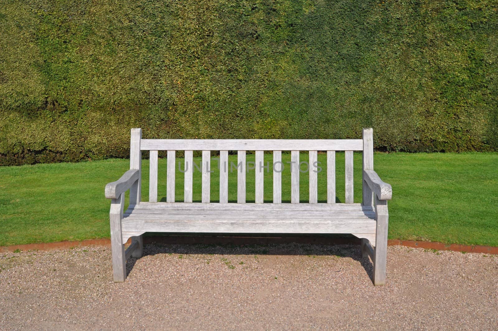Garden bench by dpe123