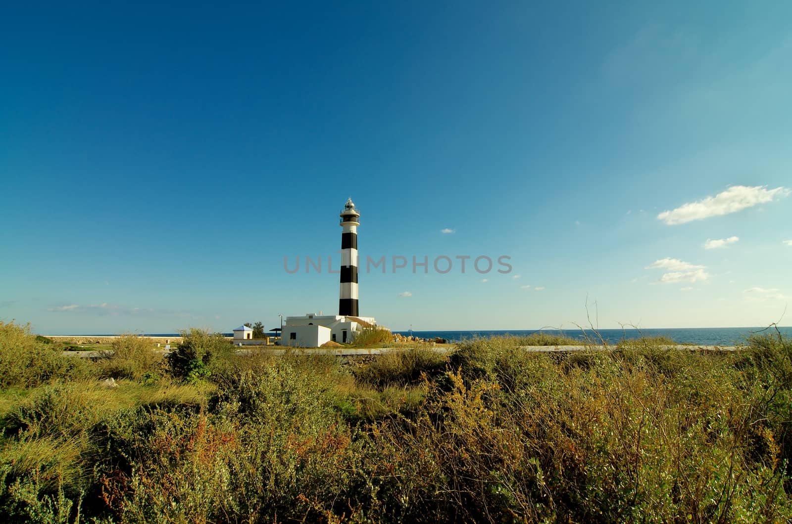 Cap de Artrutx Lighthouse by zhekos