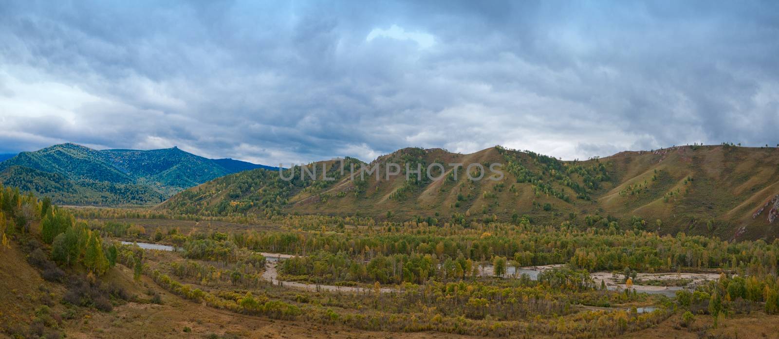 mountain  in autumn day by rusak