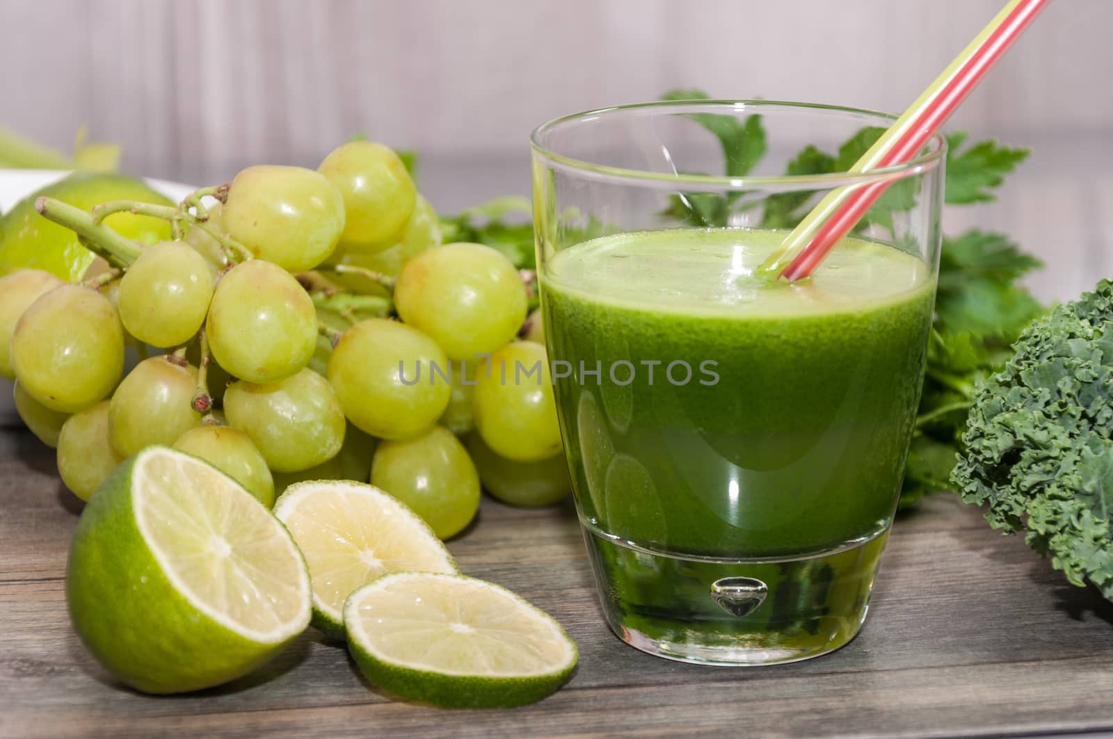 Green detox juice with fruits and vegetables