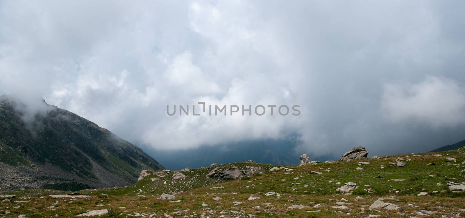 Hiking in Alps by javax