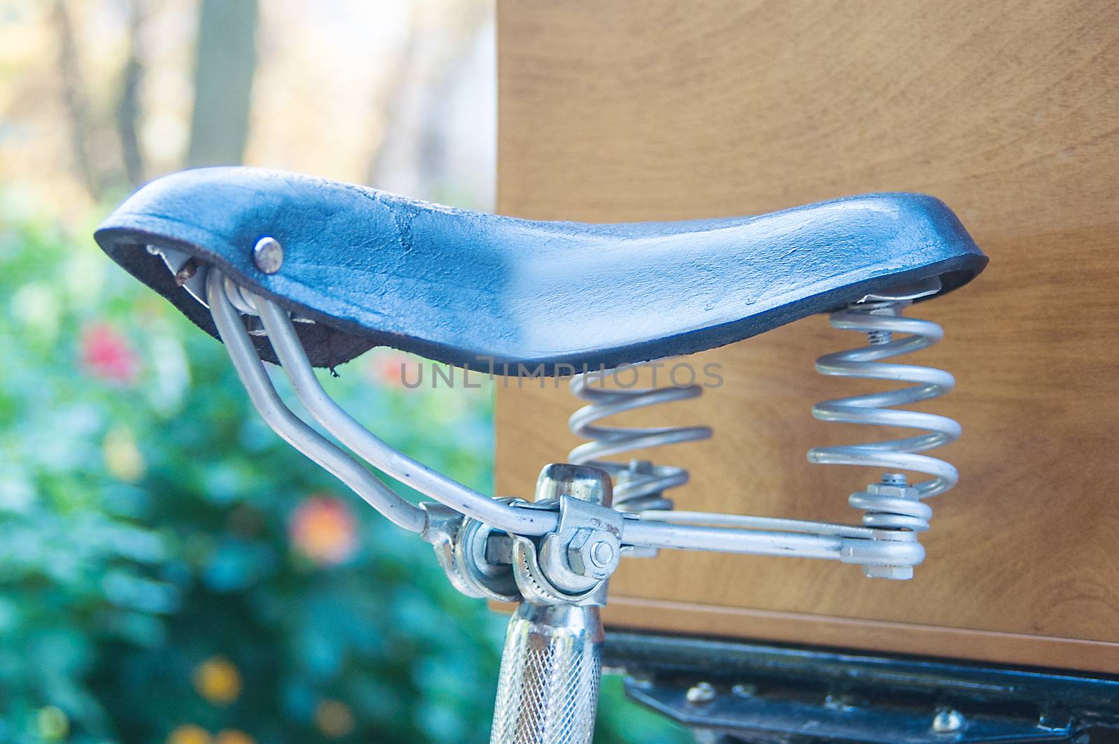 bike with wooden box by antonius_