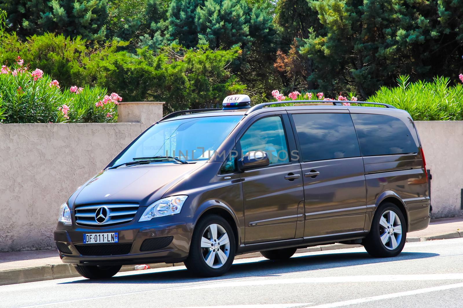 SAINT-TROPEZ, FRANCE - AUGUST 3, 2014: Motor car Mercedes-Benz W639 Viano at the city street.