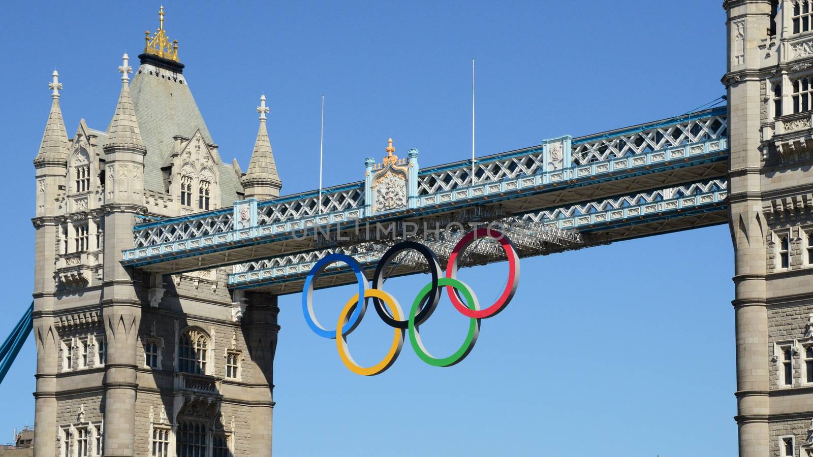 Olympic rings on Tower bridge by gorilla