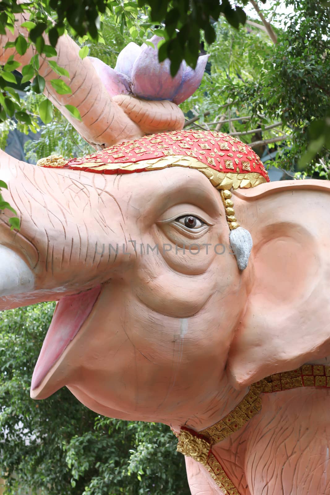 Thailand elephant statue by primzrider