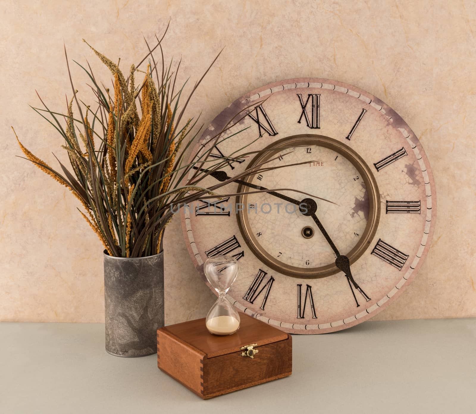"Time" theme with wall clock and hourglass